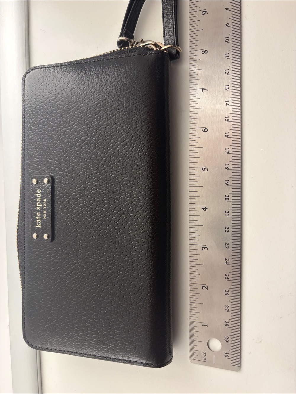 kate spade Black Leather Zip Wristlet Wallet with Gold Hardware - Picture 1 of 3
